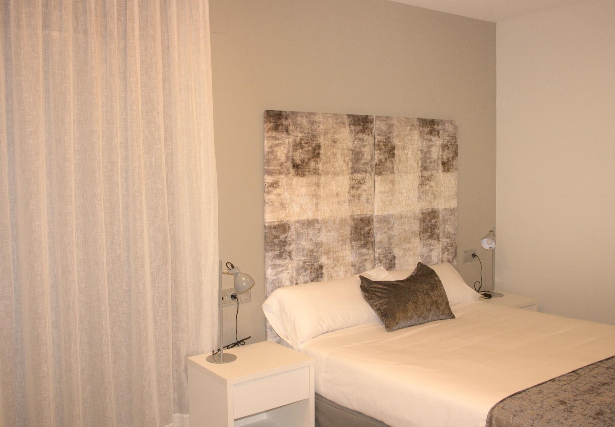 Apartamentos Real Lleida Dış mekan fotoğraf