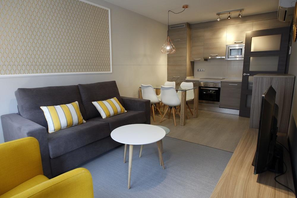 Apartamentos Real Lleida Dış mekan fotoğraf