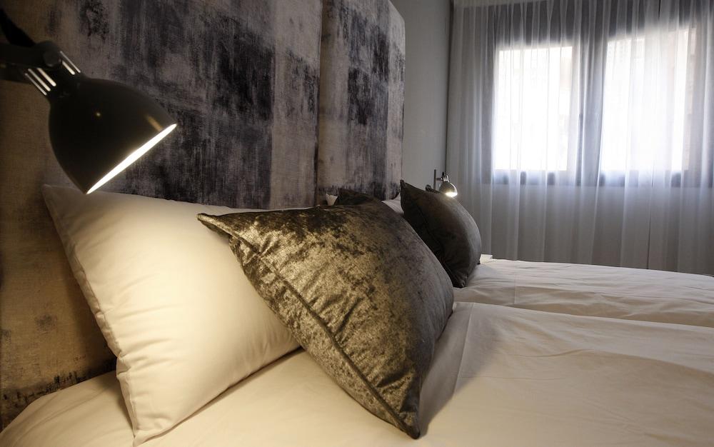 Apartamentos Real Lleida Dış mekan fotoğraf