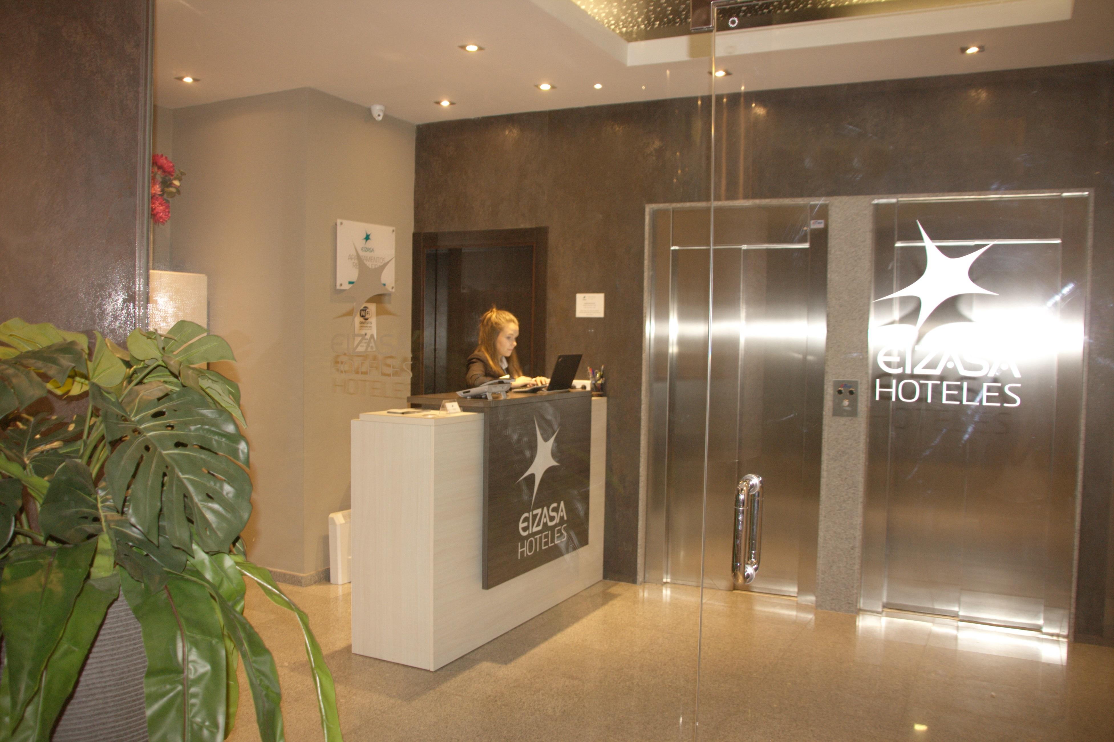 Apartamentos Real Lleida Dış mekan fotoğraf