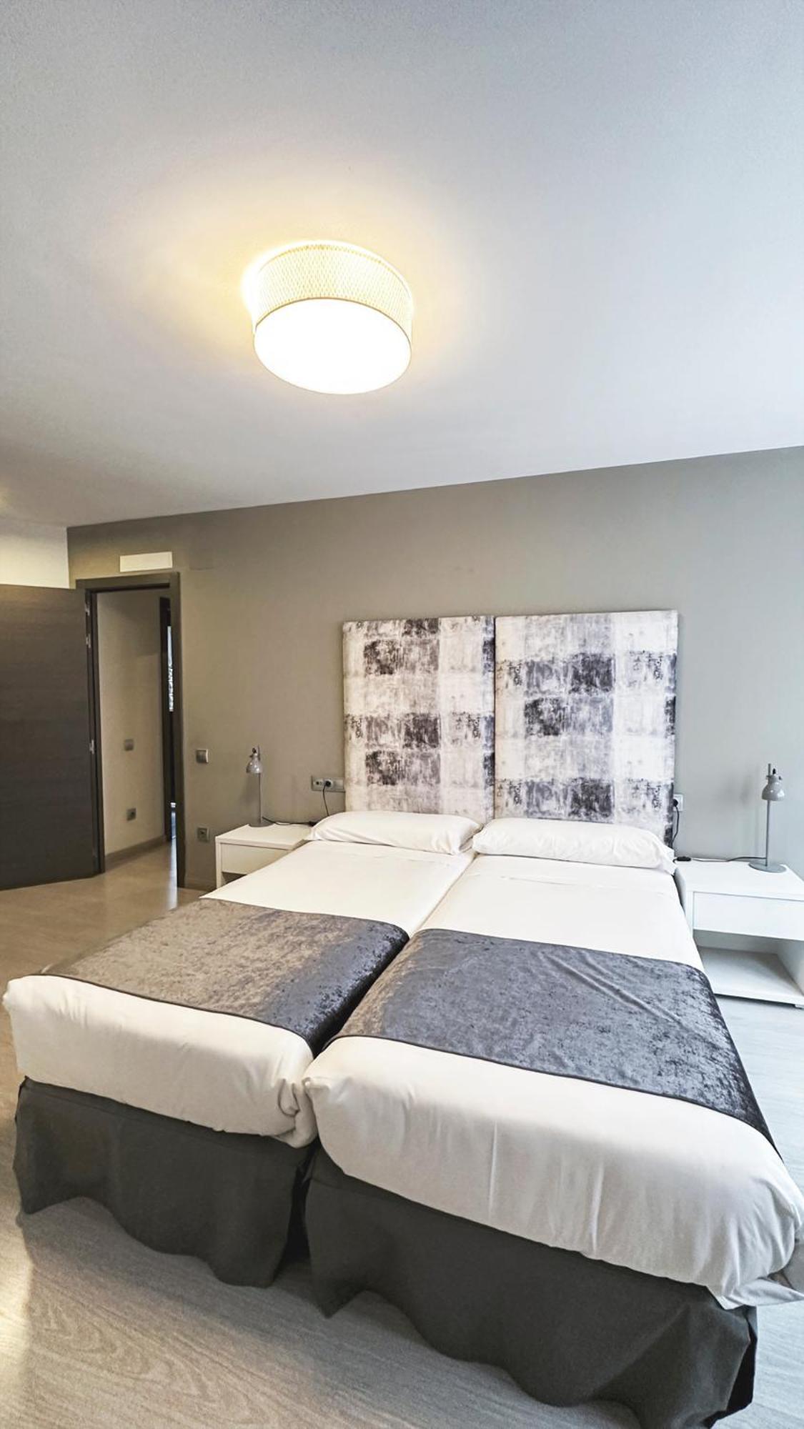 Apartamentos Real Lleida Dış mekan fotoğraf