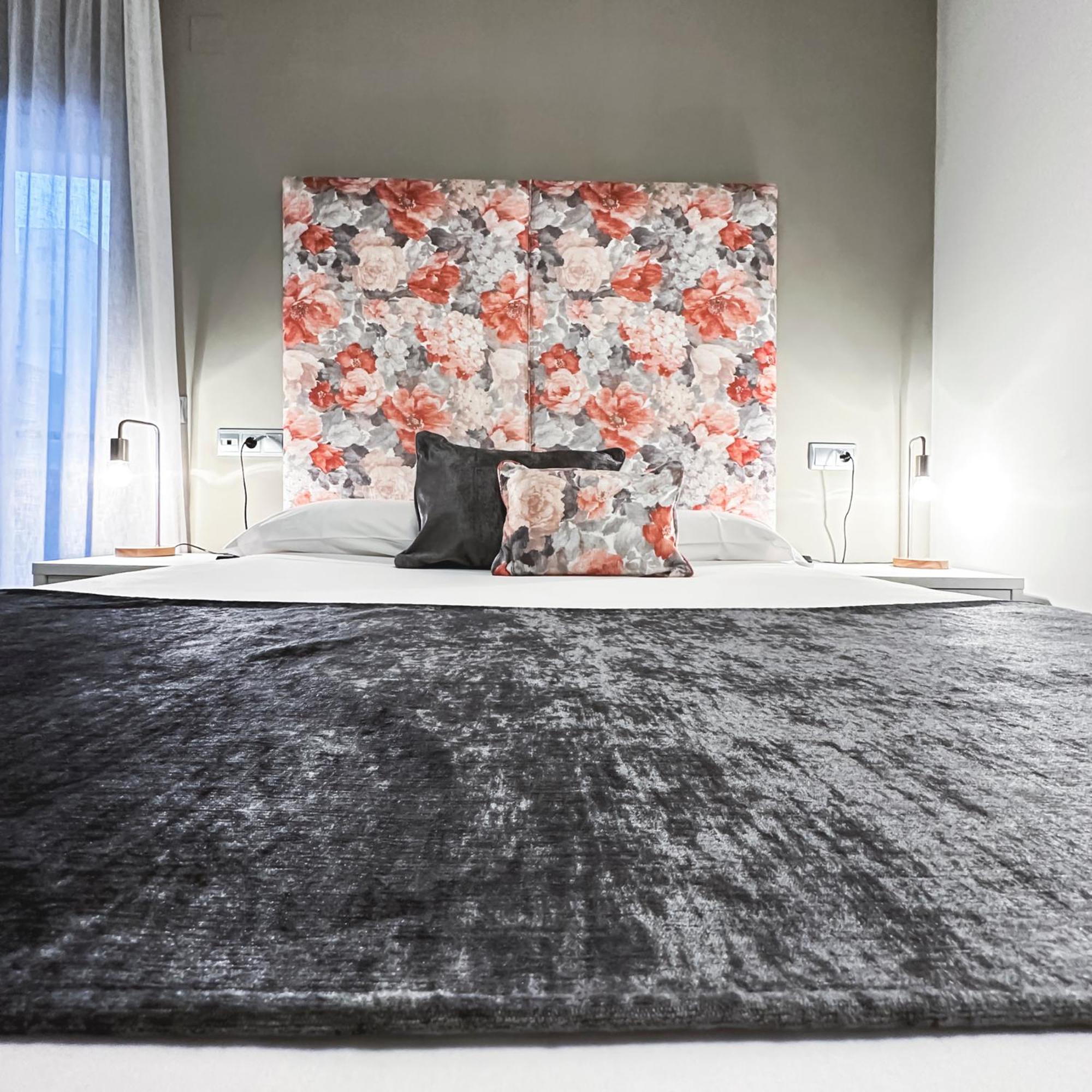 Apartamentos Real Lleida Dış mekan fotoğraf